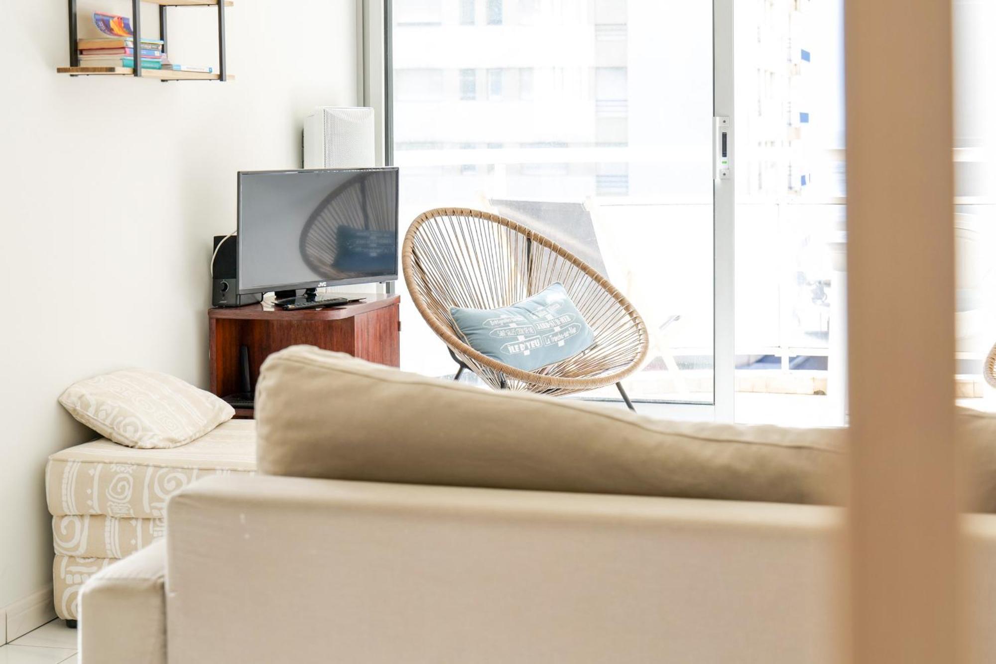 Joli Appartement Idealement Situe A Deux Pas De La Grande Plage - 4 Pers レ・サ​​ーブル・ドロンヌ エクステリア 写真
